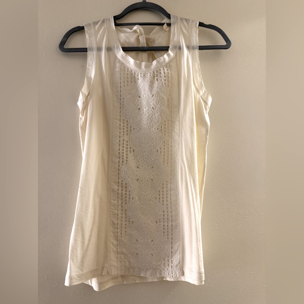 Sleeveless embroidered blouse